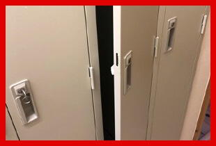 ロッカーのカギ開け